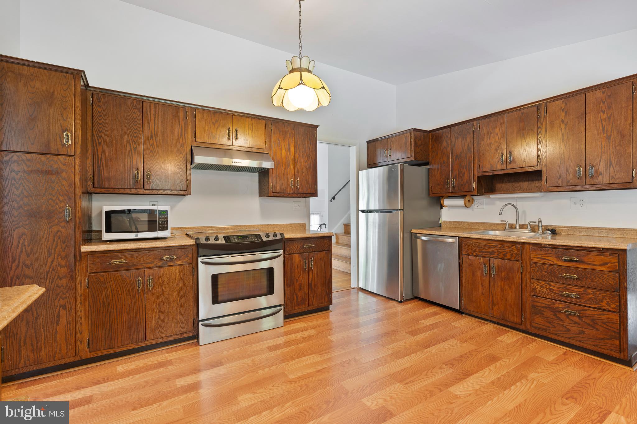 FERNWOOD - Residential Lease