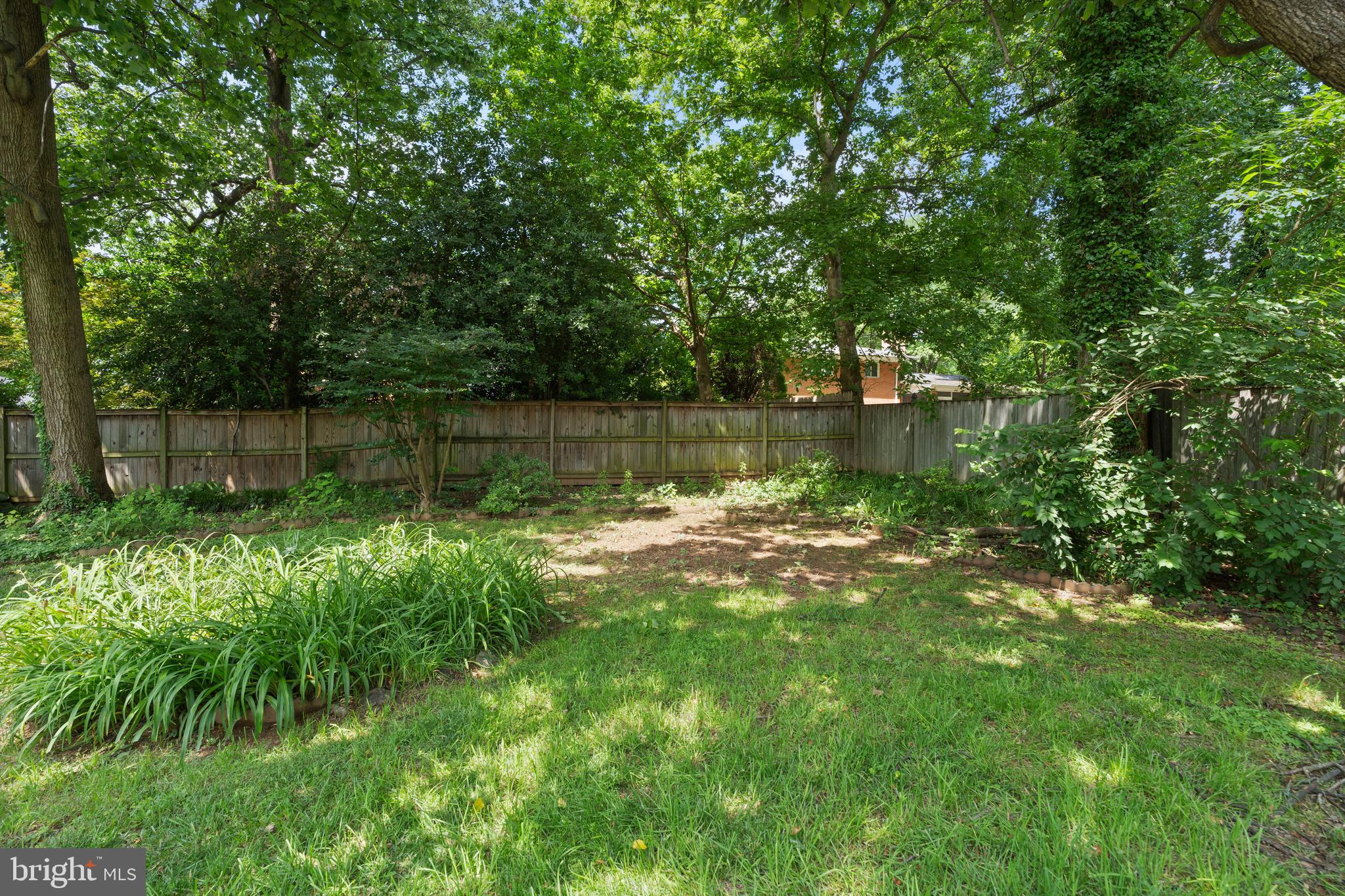 FERNWOOD - Residential Lease