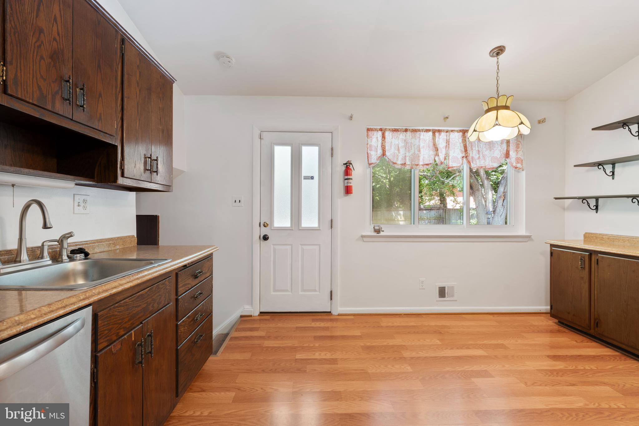 FERNWOOD - Residential Lease