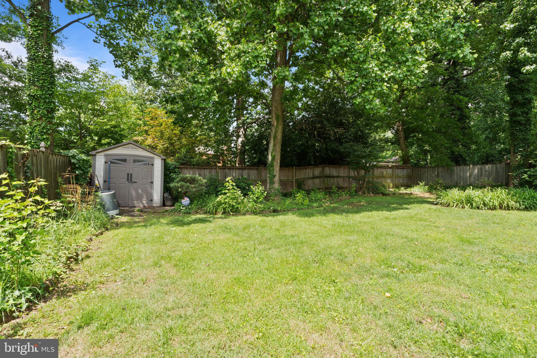 FERNWOOD - Residential Lease