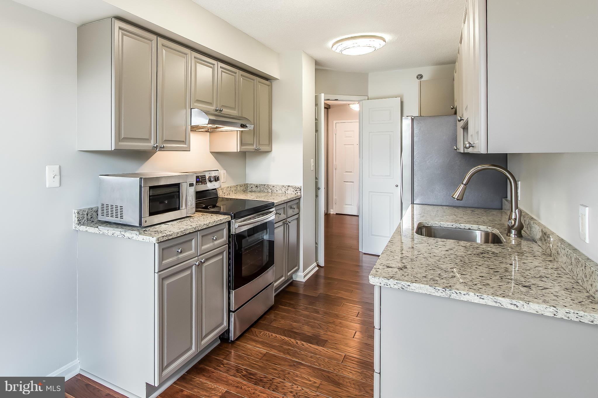 LANSDOWNE WOODS LEISURE WORLD - Residential