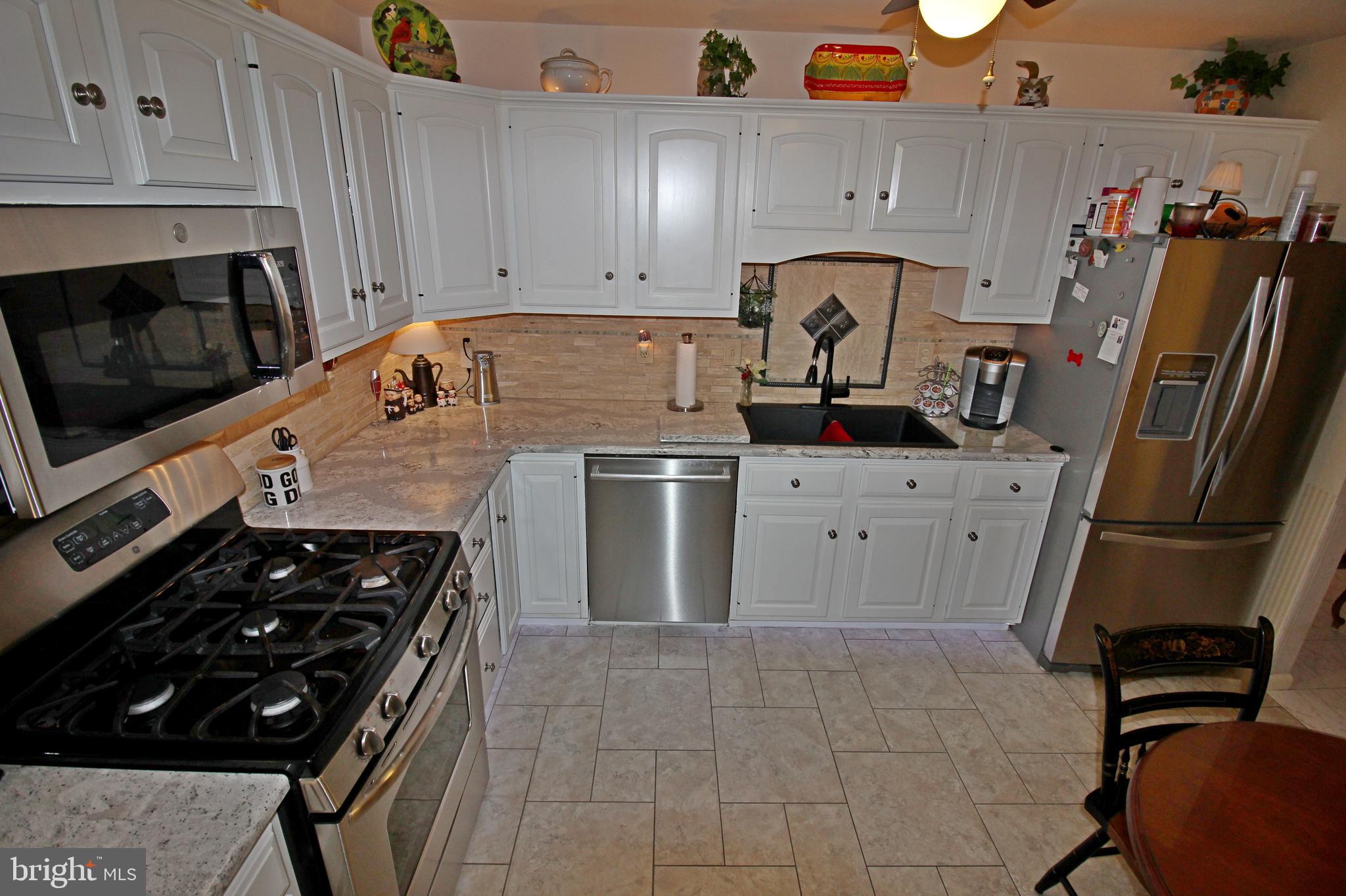 WINDSOR GARDENS - Residential