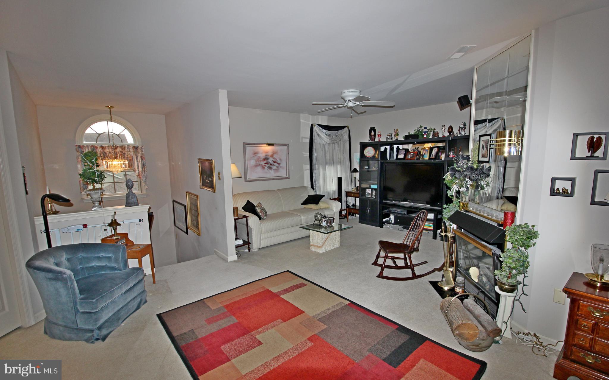 WINDSOR GARDENS - Residential