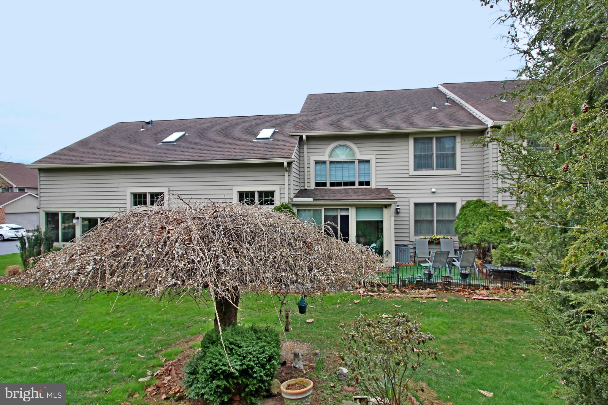 WINDSOR GARDENS - Residential