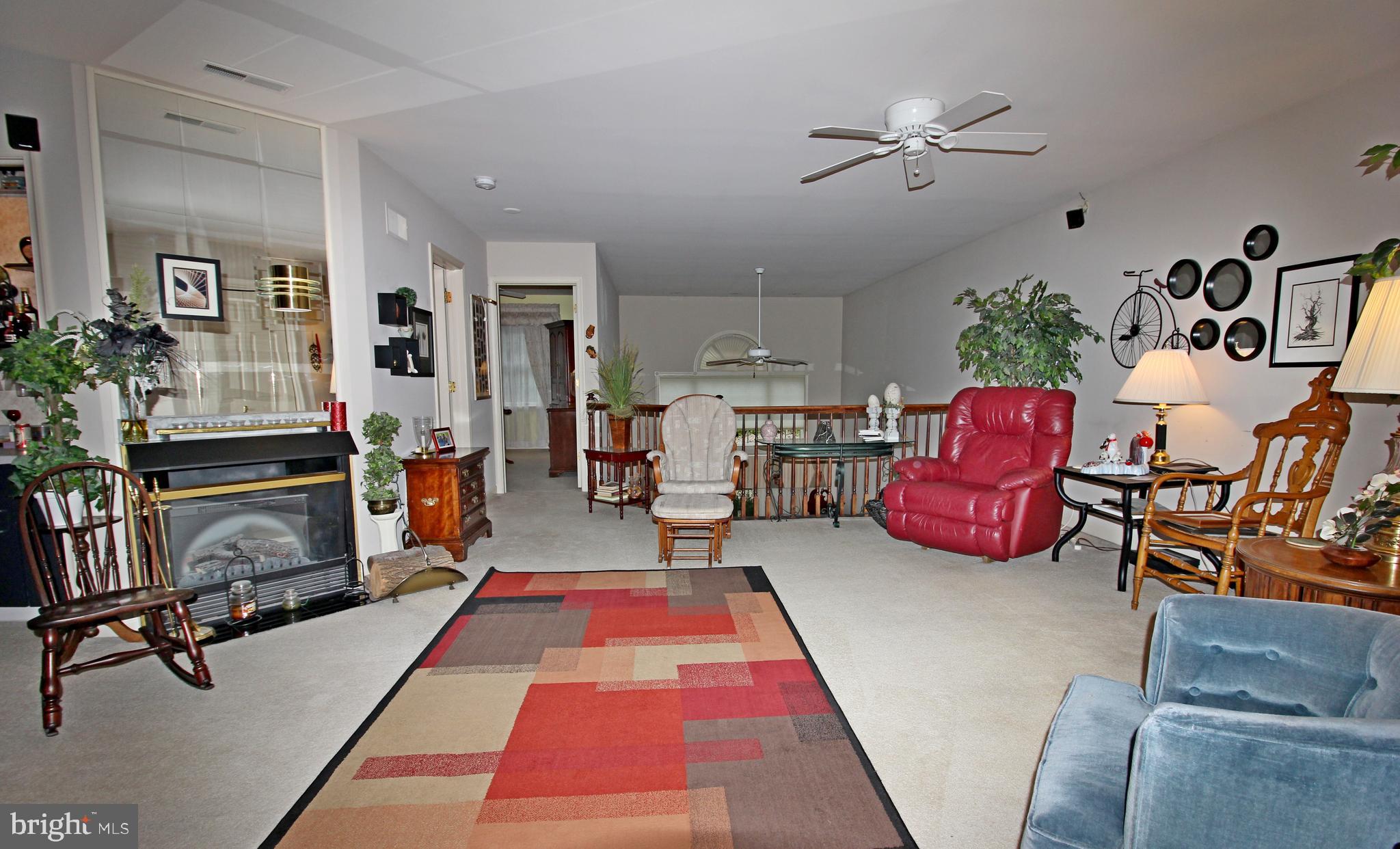 WINDSOR GARDENS - Residential