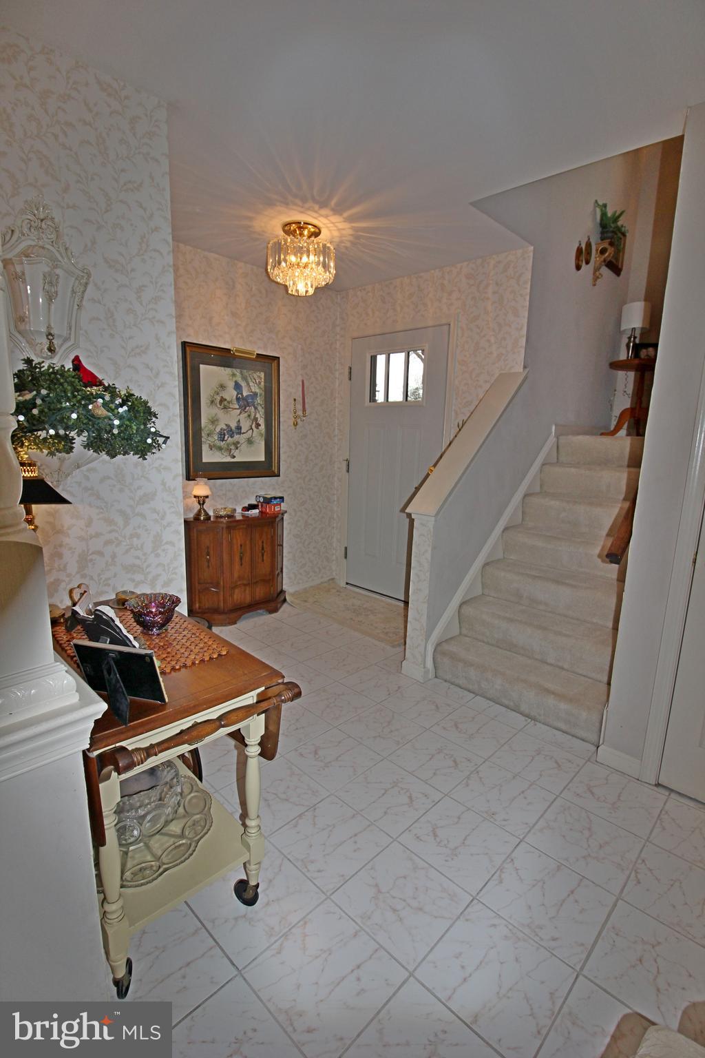 WINDSOR GARDENS - Residential