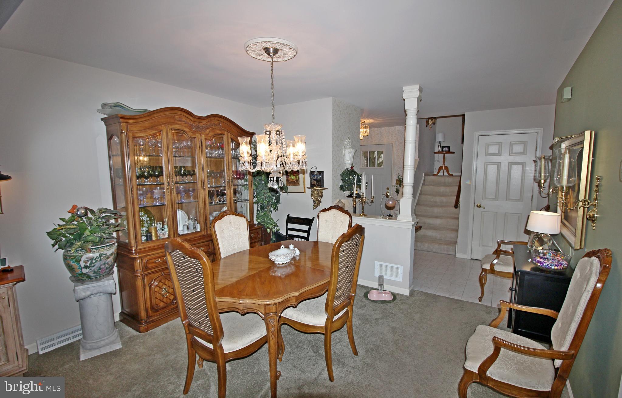 WINDSOR GARDENS - Residential