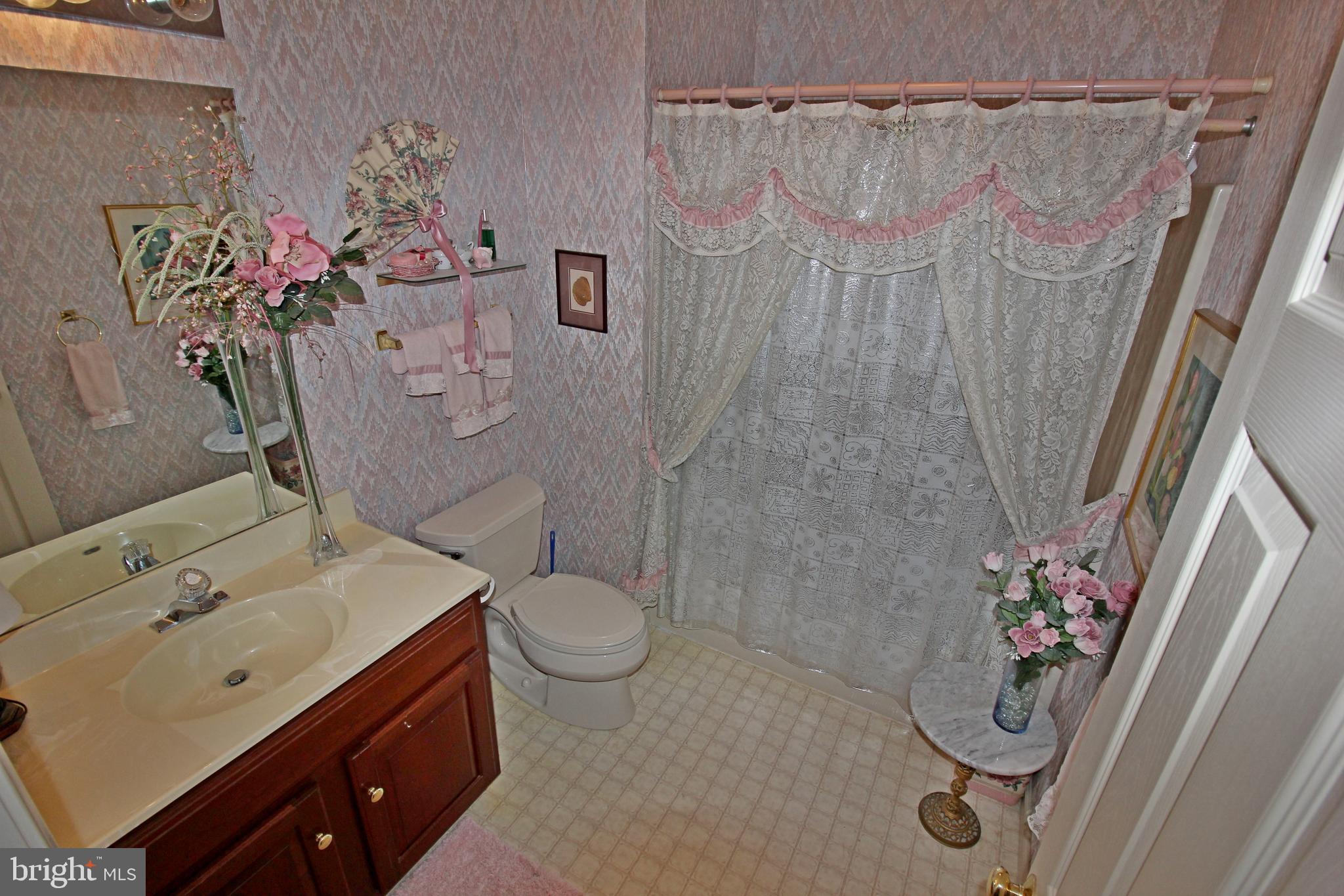 WINDSOR GARDENS - Residential