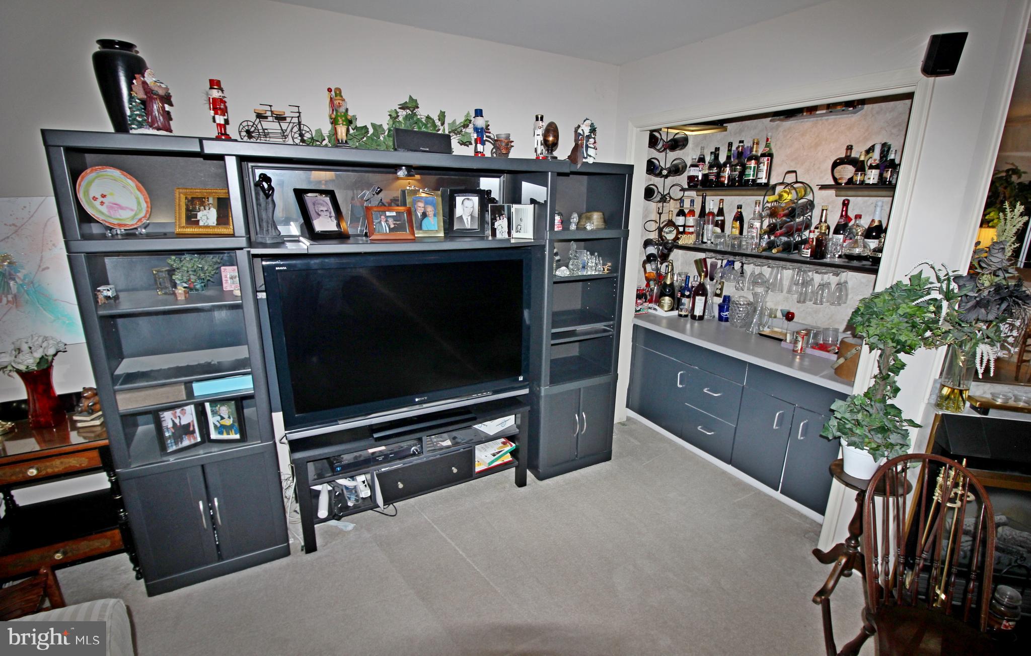 WINDSOR GARDENS - Residential