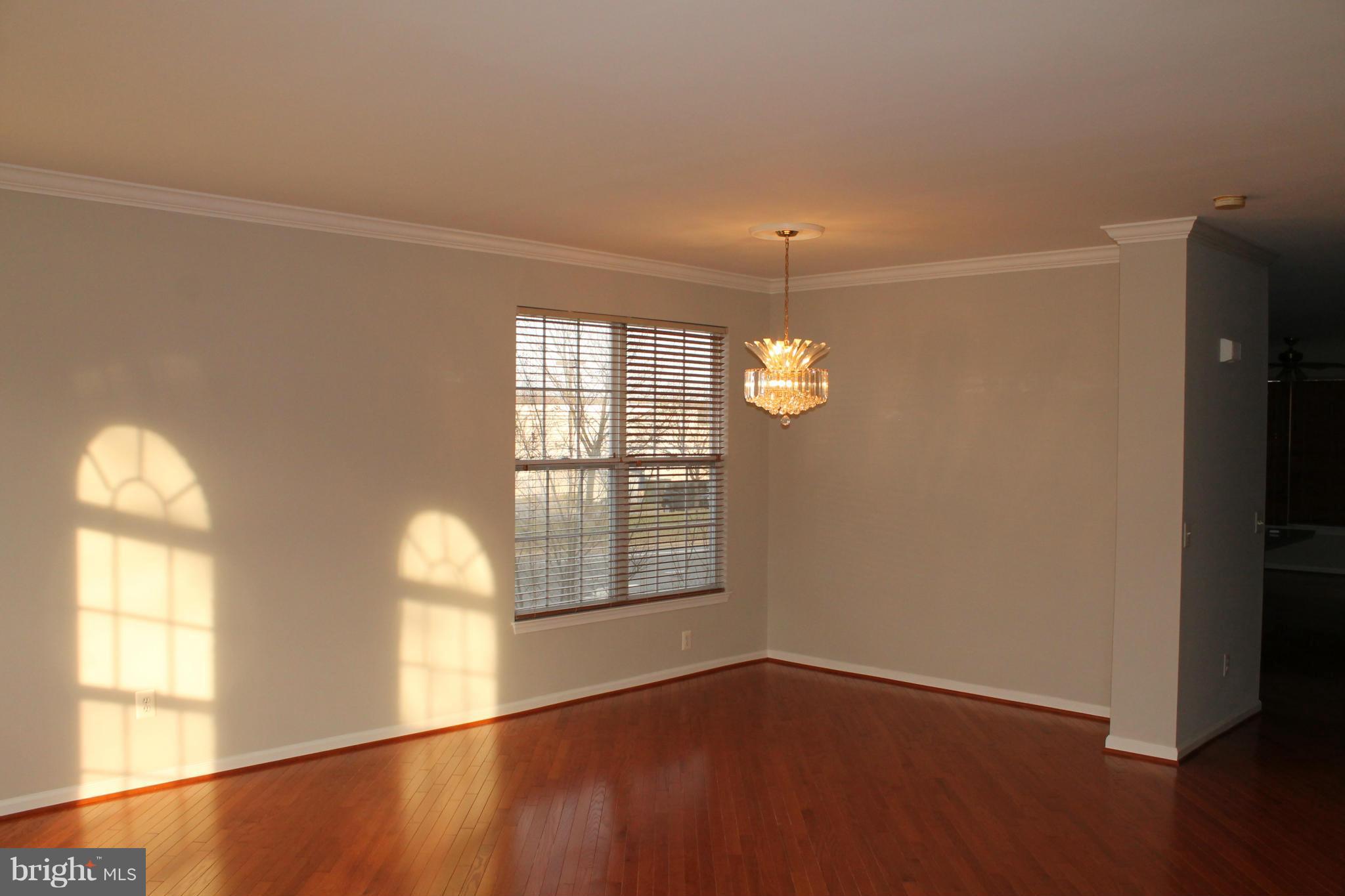 GREAT FALLS CHASE - Residential Lease