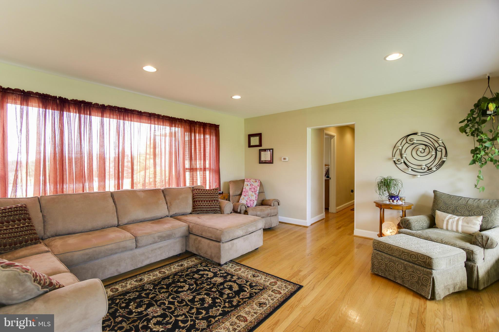 DAMASCUS OUTSIDE - Residential