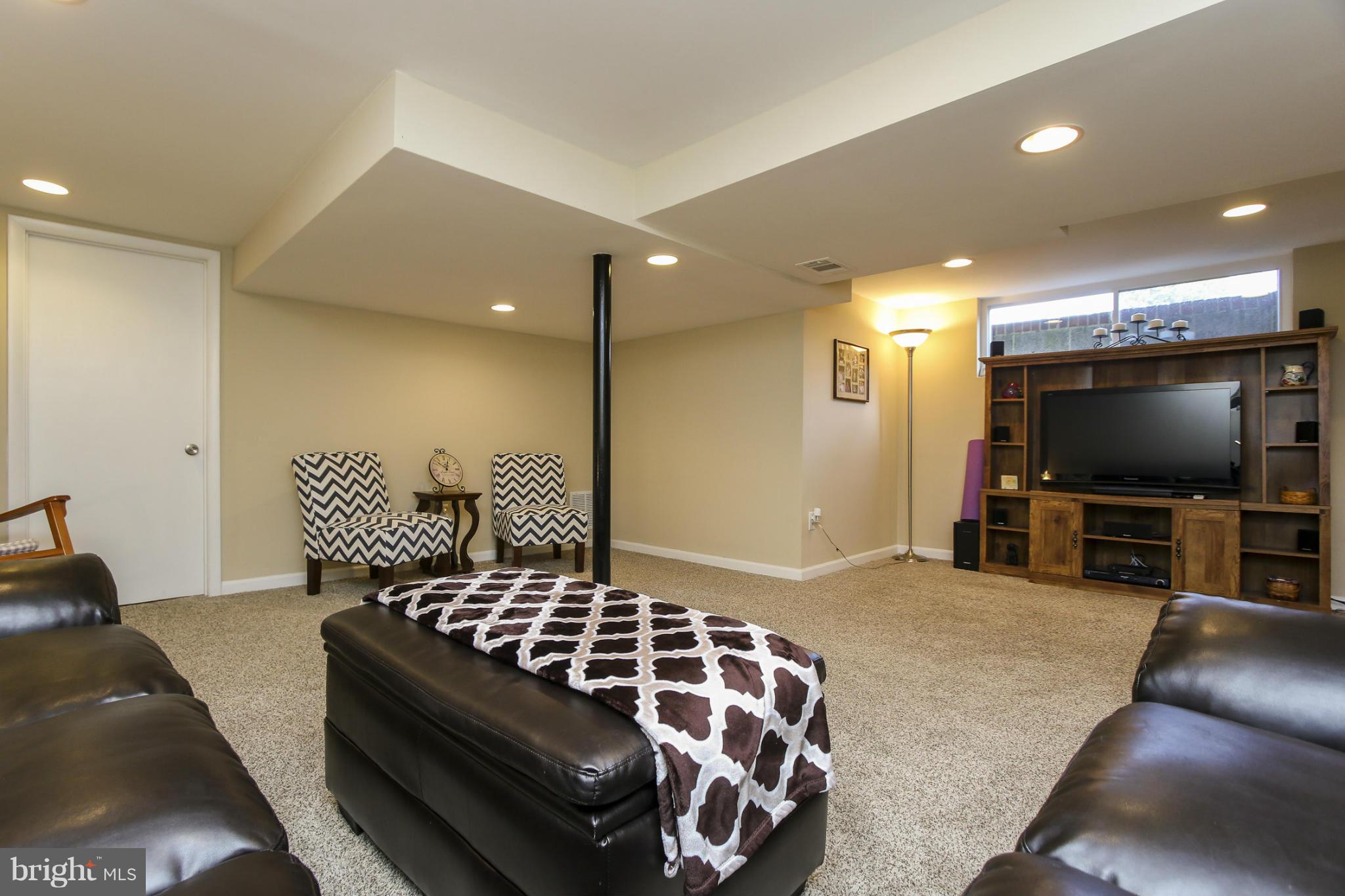 DAMASCUS OUTSIDE - Residential