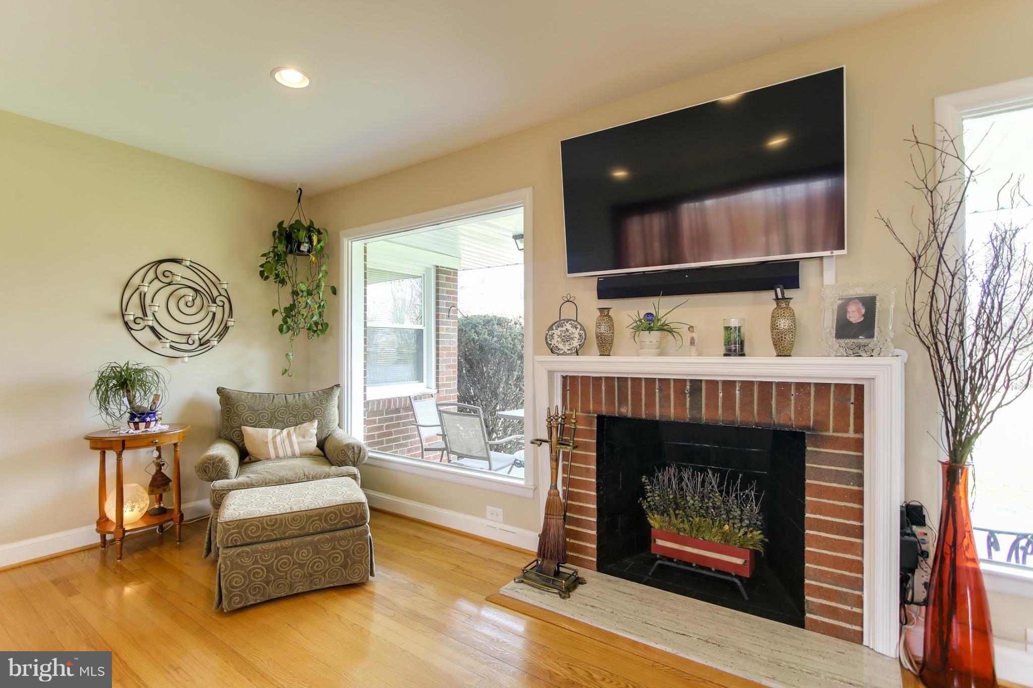 DAMASCUS OUTSIDE - Residential