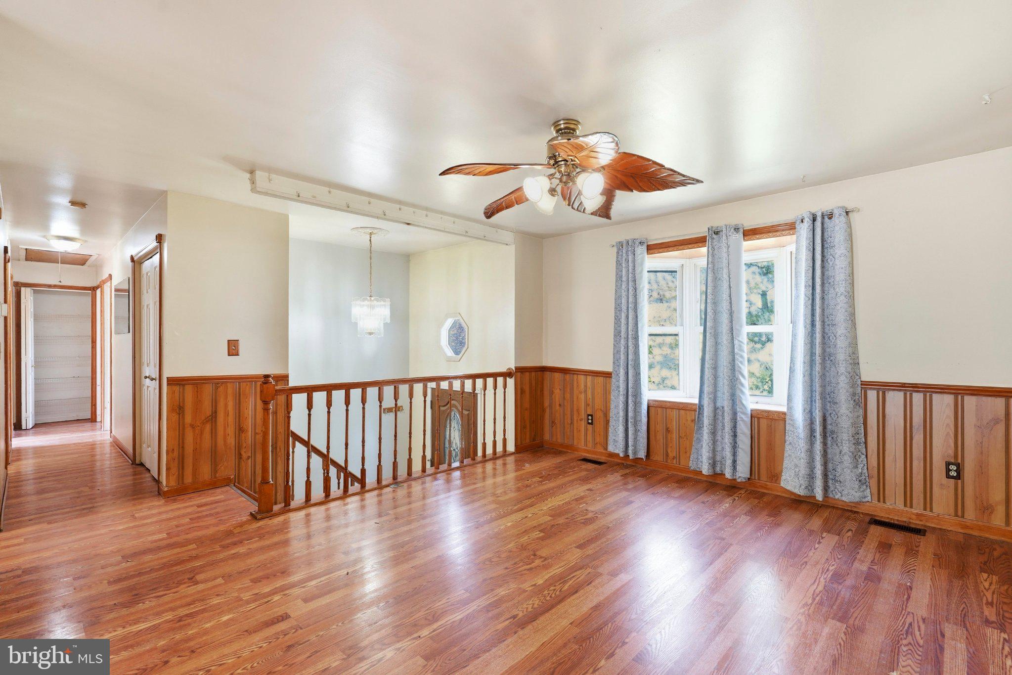 17 TAOS CIRCLE