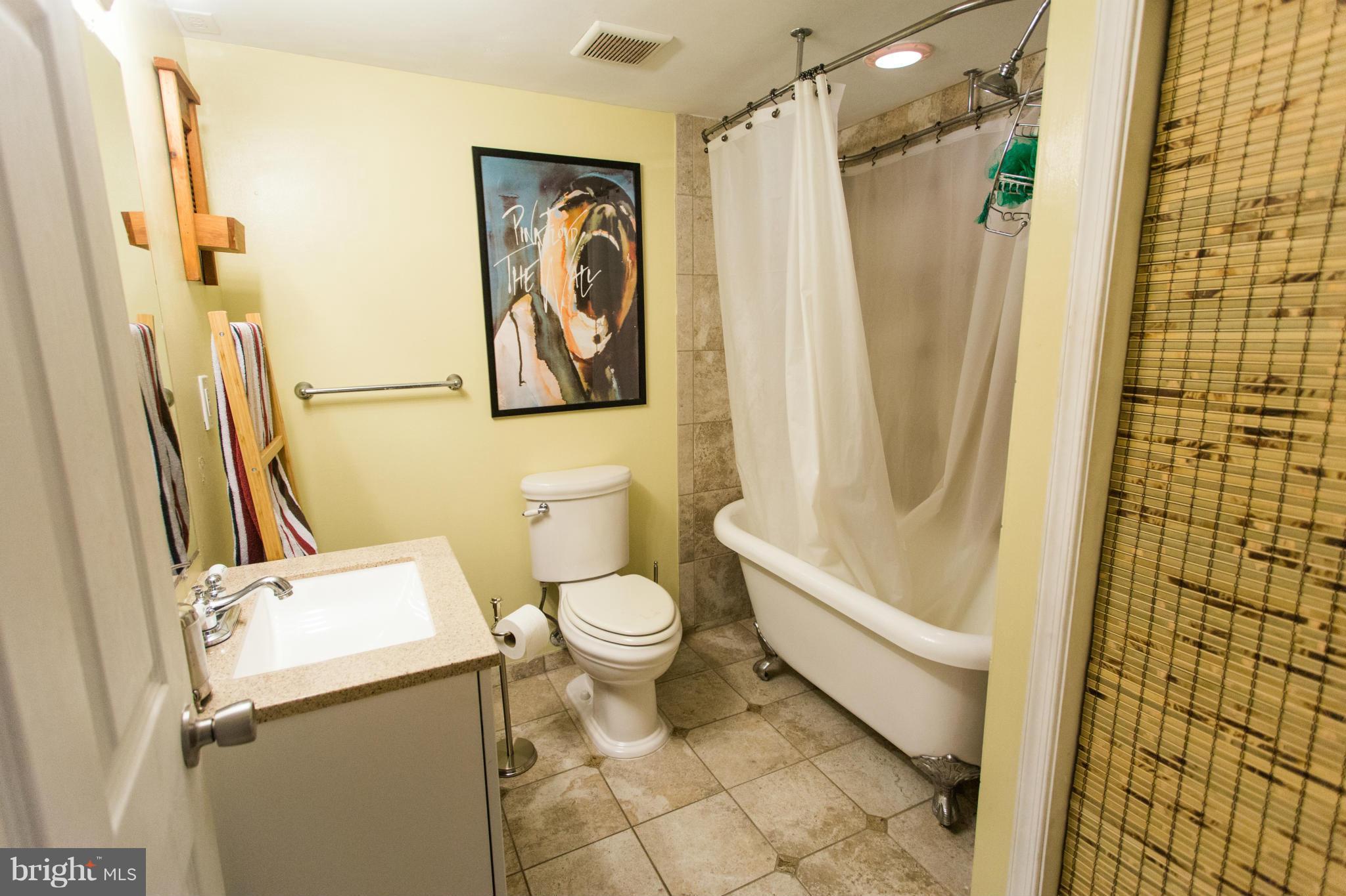 OCCOQUAN RIDGE CONDO - Residential