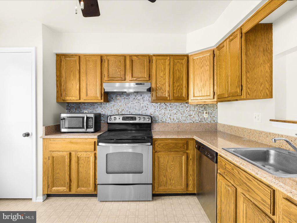 STONEGATE - Residential