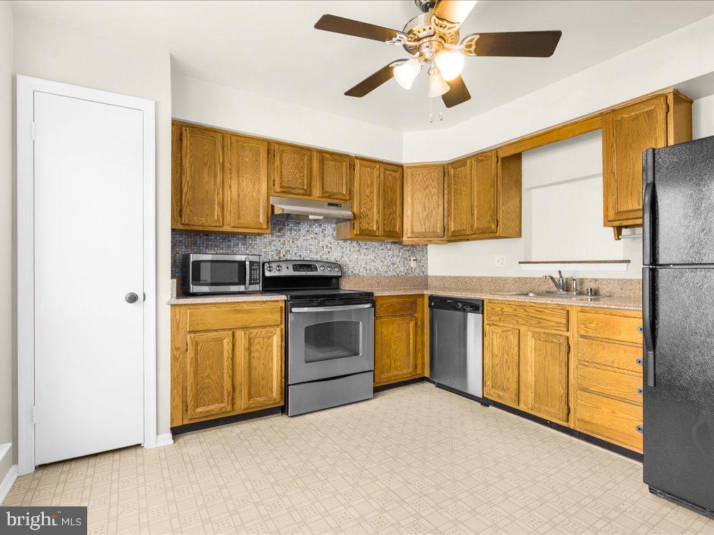 STONEGATE - Residential