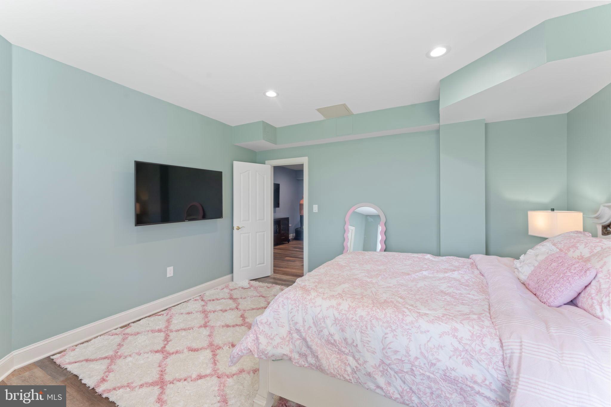 CATTAIL CREEK - Residential