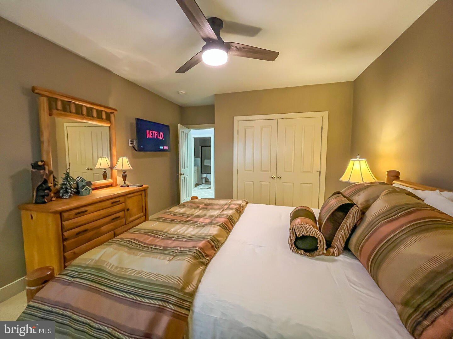 BOULDER RIDGE - Residential