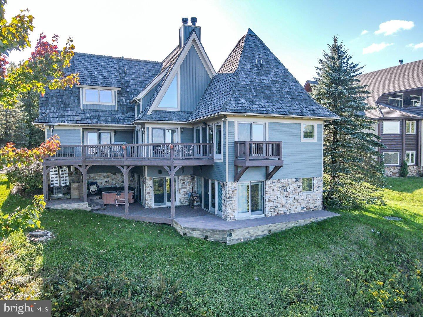 BOULDER RIDGE - Residential