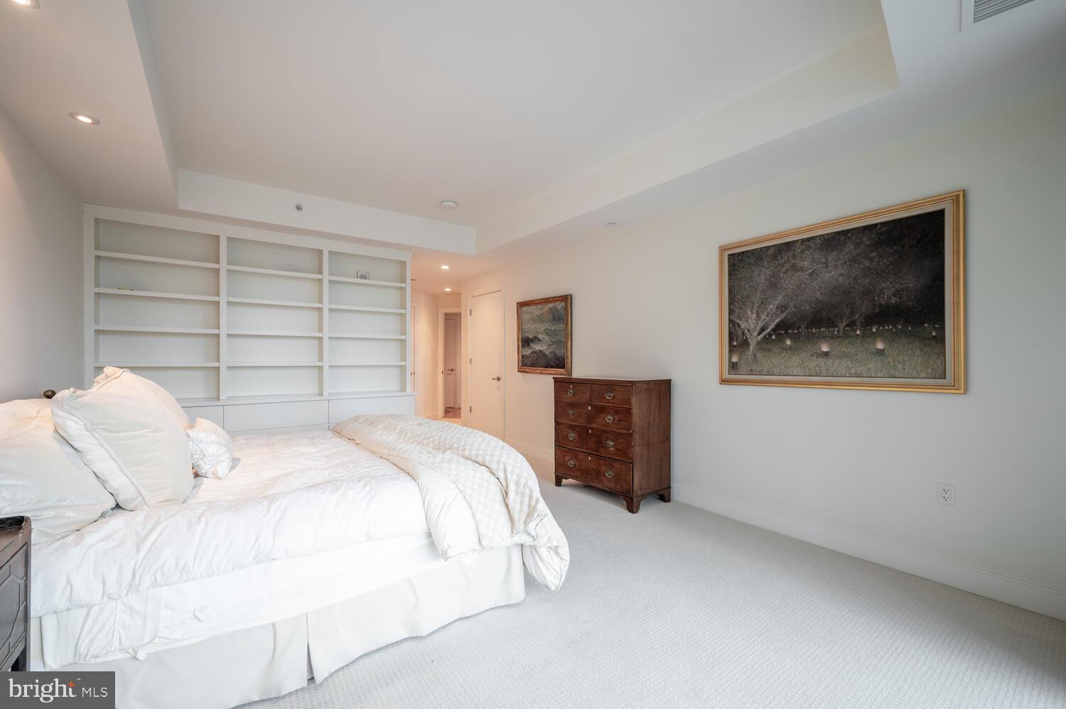 ROSSLYN - Residential