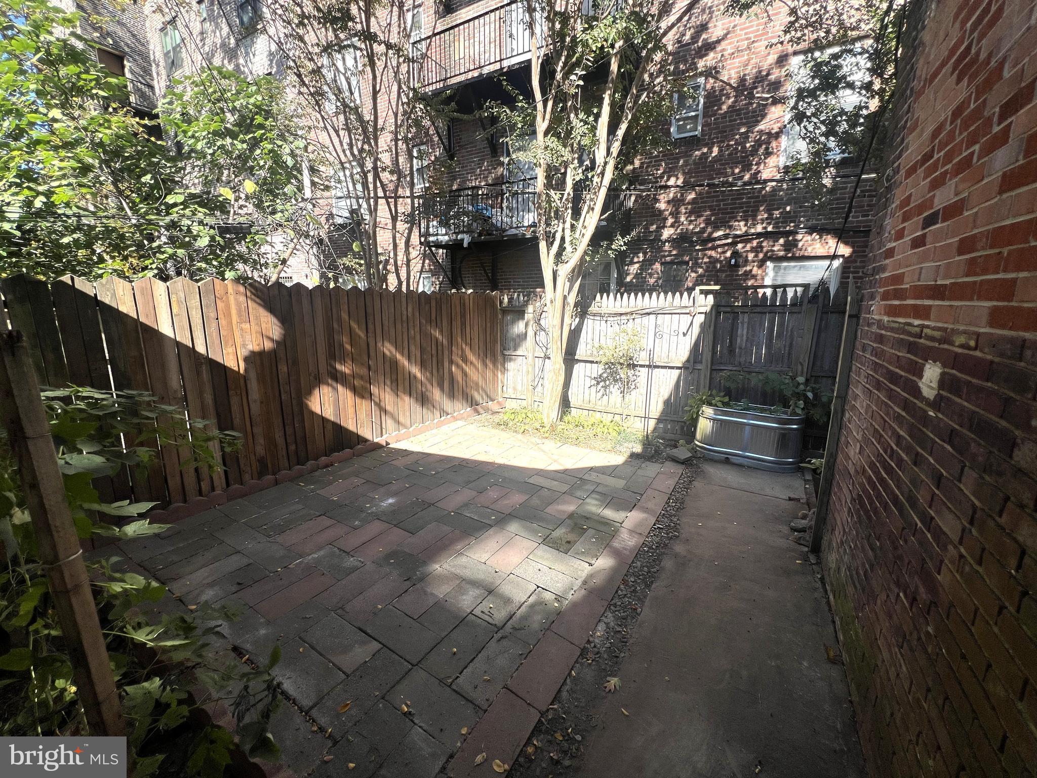 SPRUCE HILL - Residential Lease