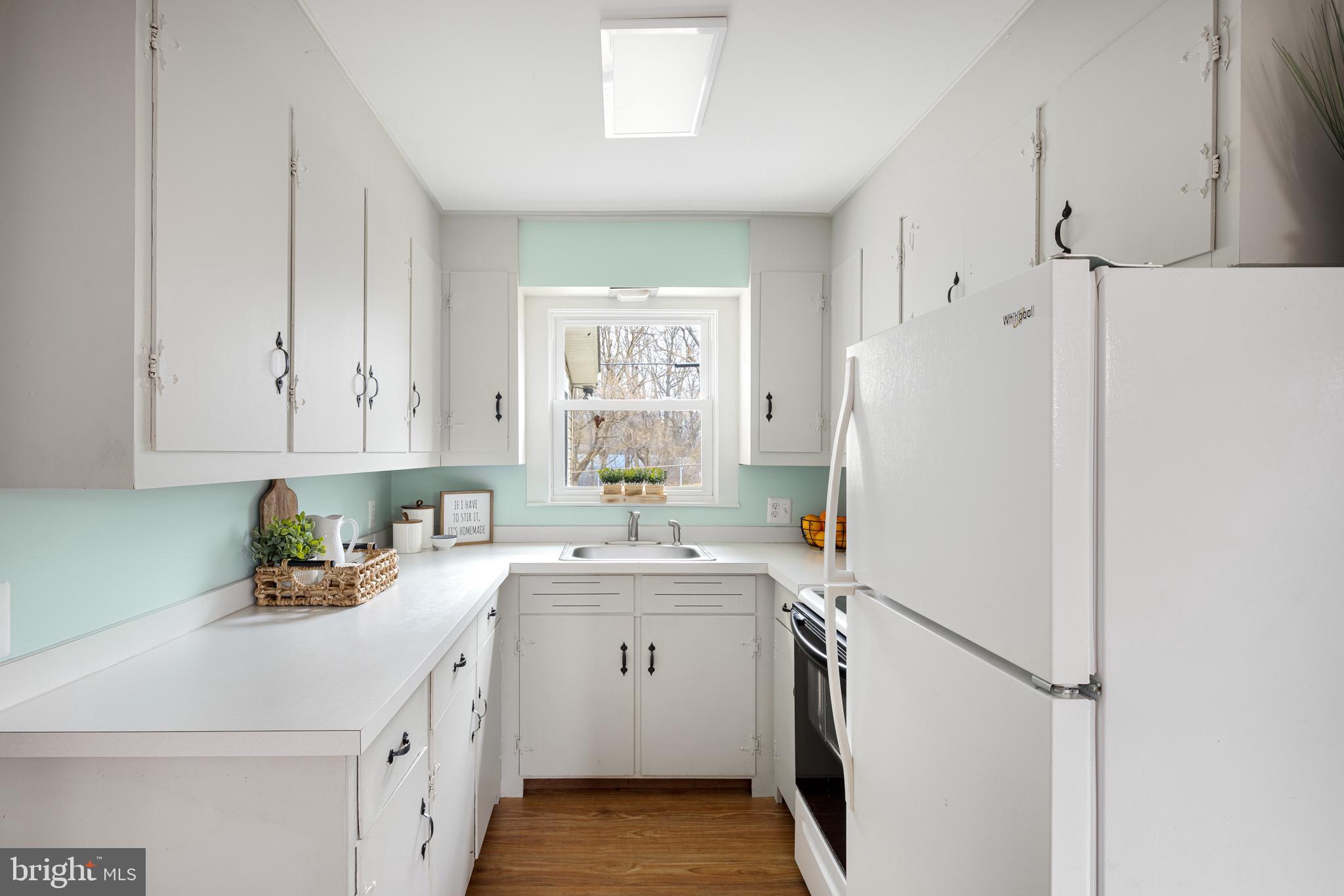 RIVERSIDE - Residential