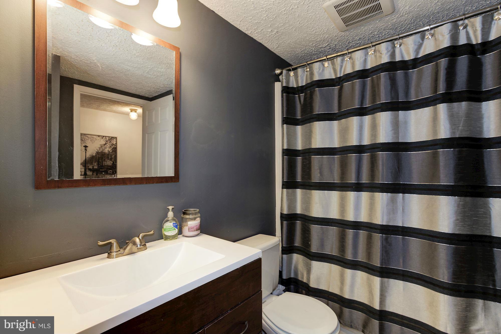 GUNNERS LAKE VILLAGE - Residential