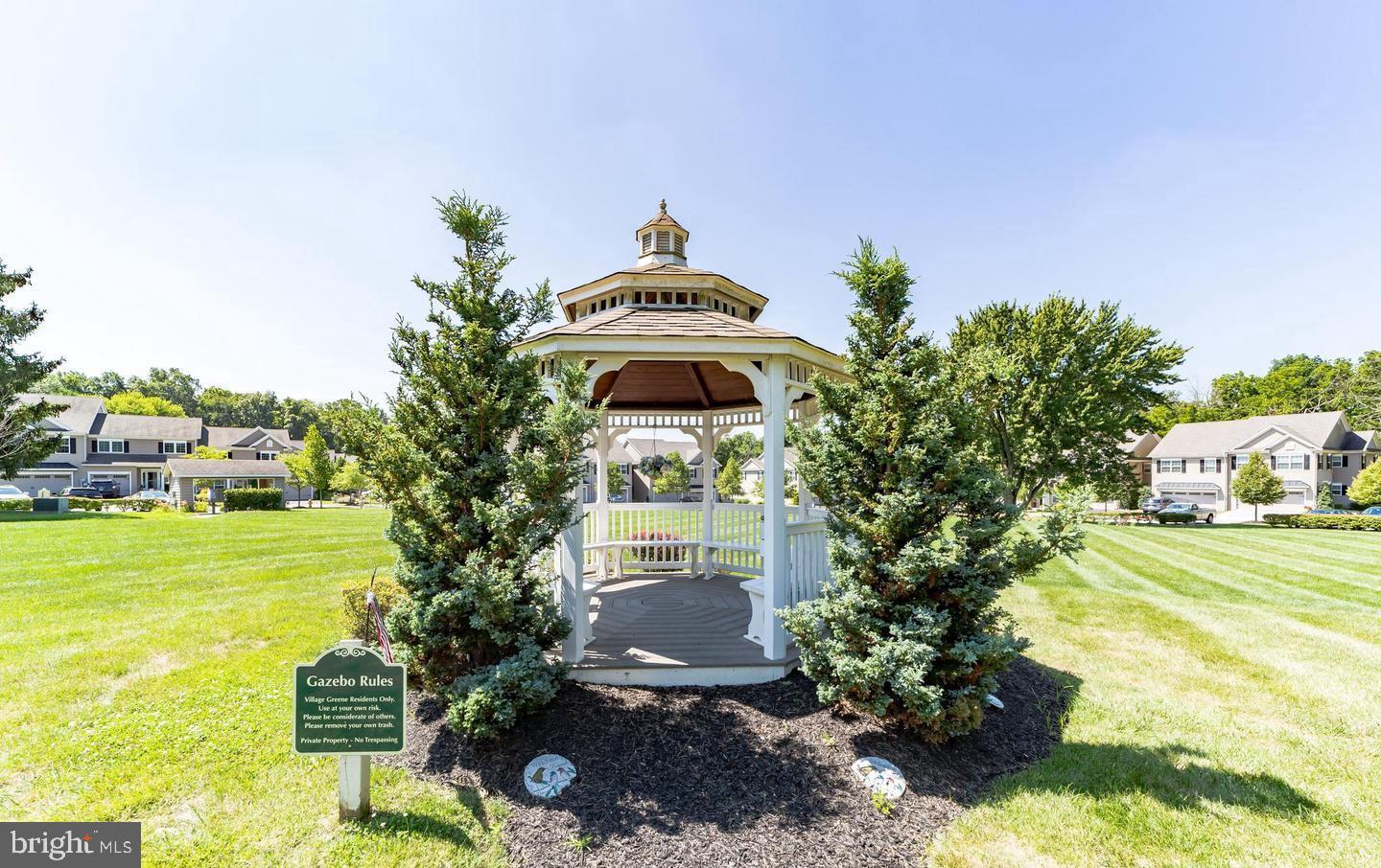 VILLAGE GREENE - Residential