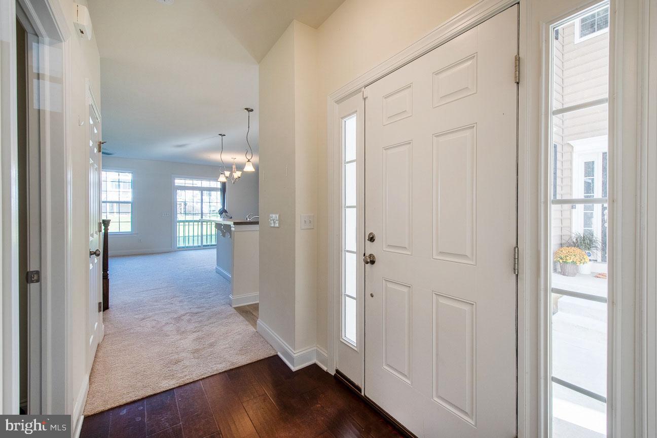 VILLAGE GREENE - Residential