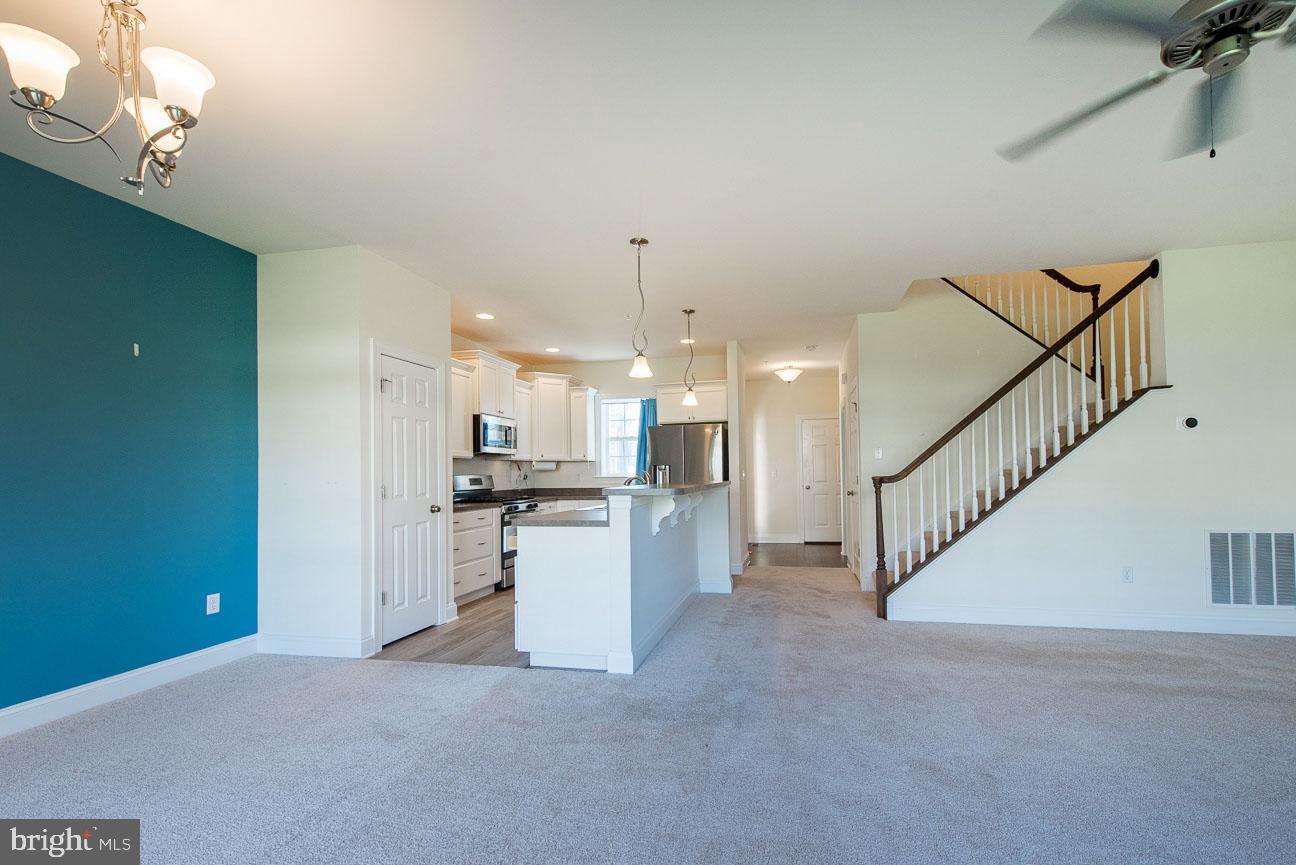 VILLAGE GREENE - Residential