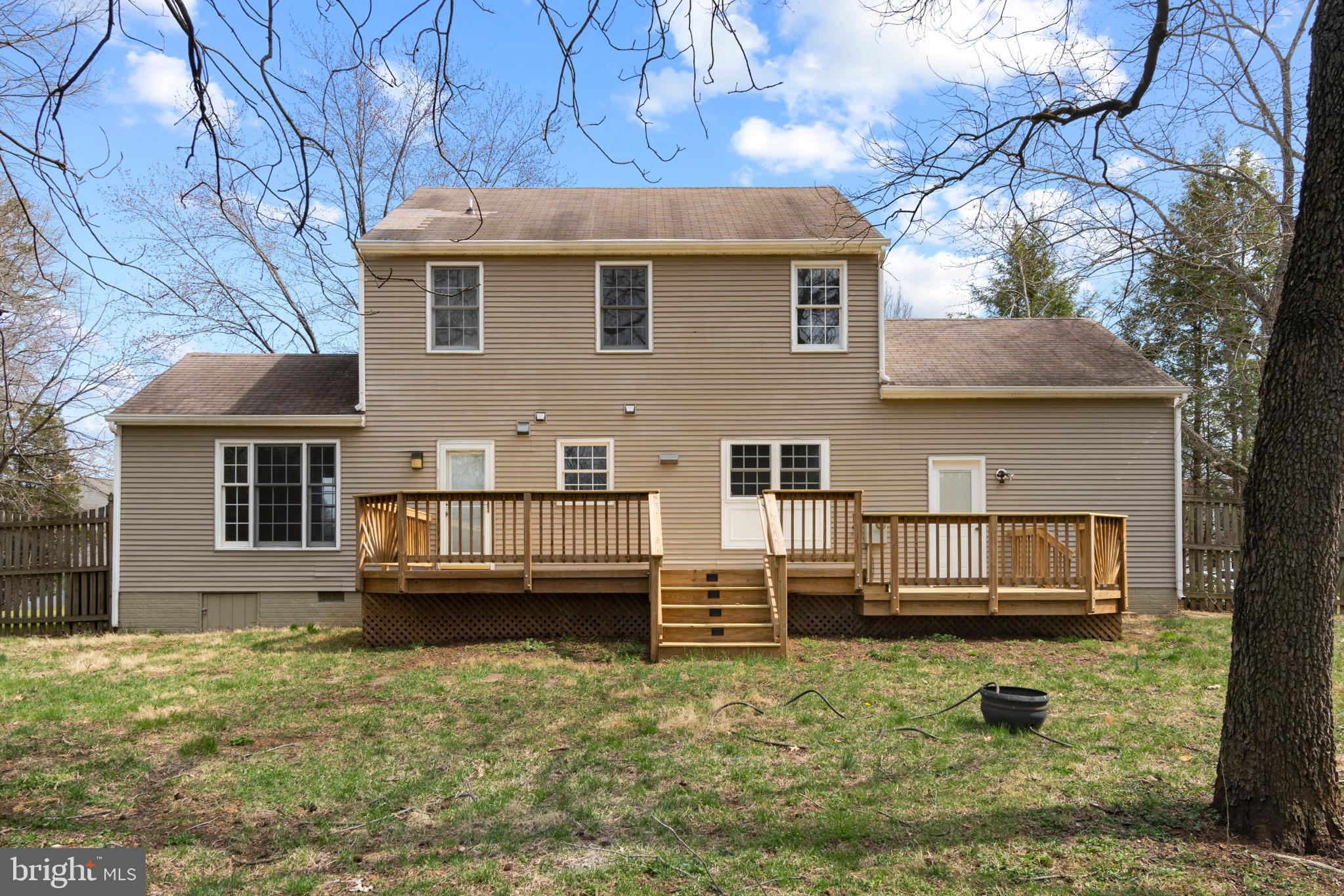 VISTA WOODS - Residential