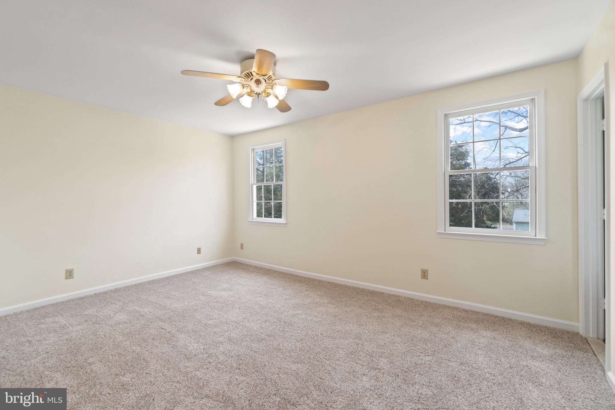 VISTA WOODS - Residential