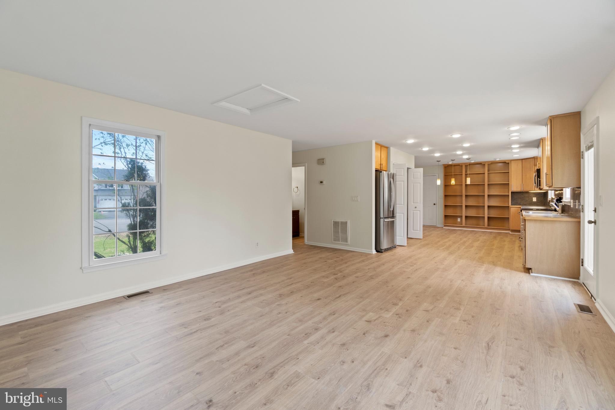 VISTA WOODS - Residential