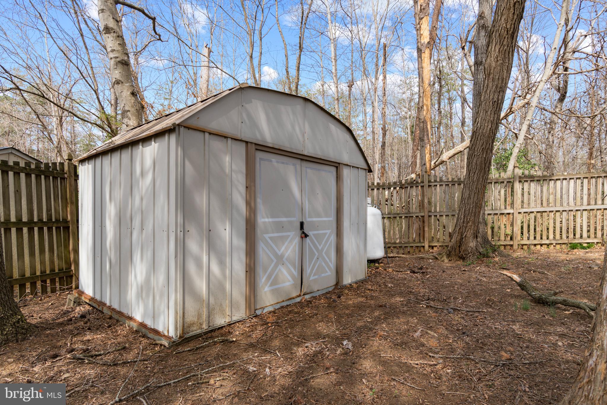 VISTA WOODS - Residential