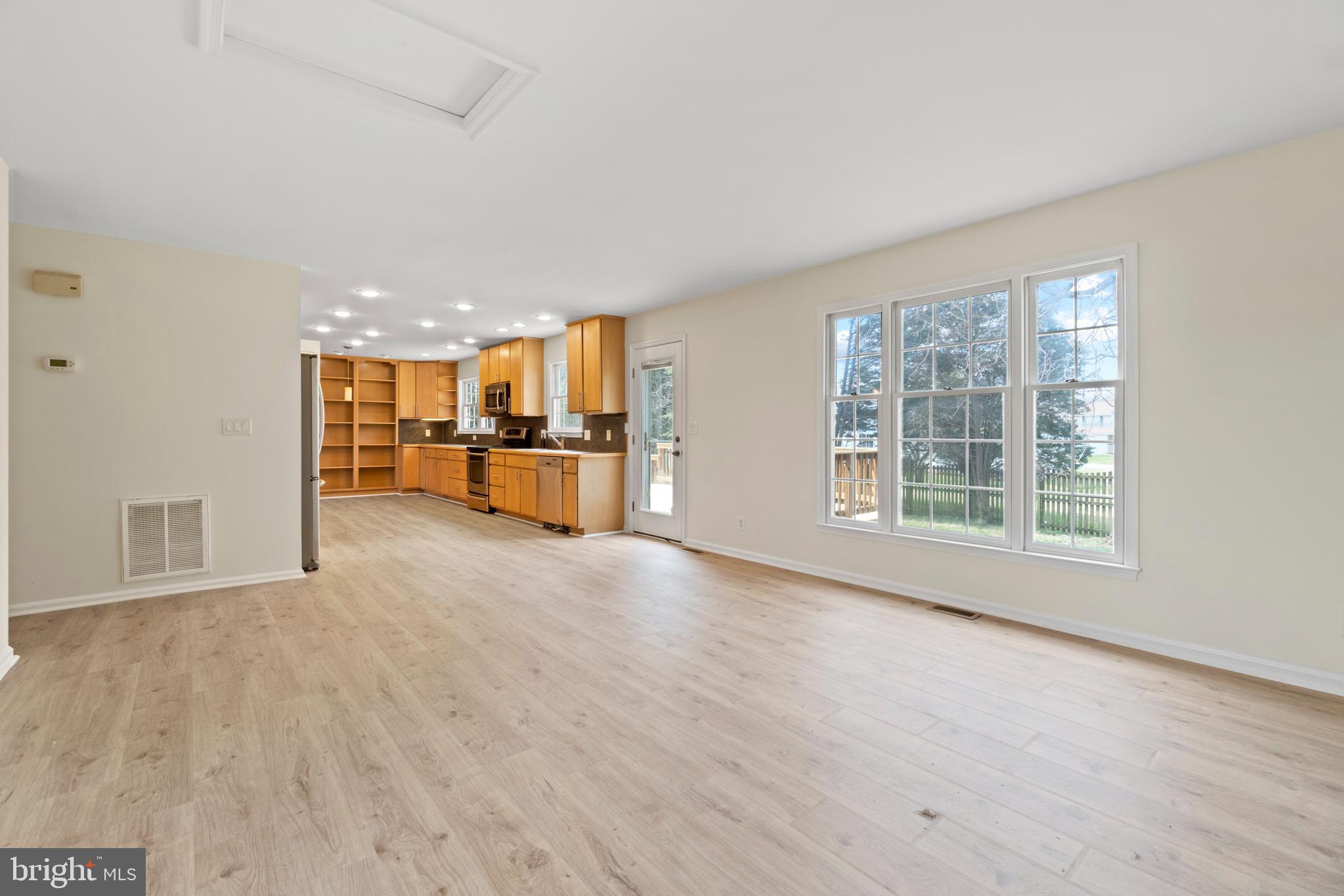 VISTA WOODS - Residential