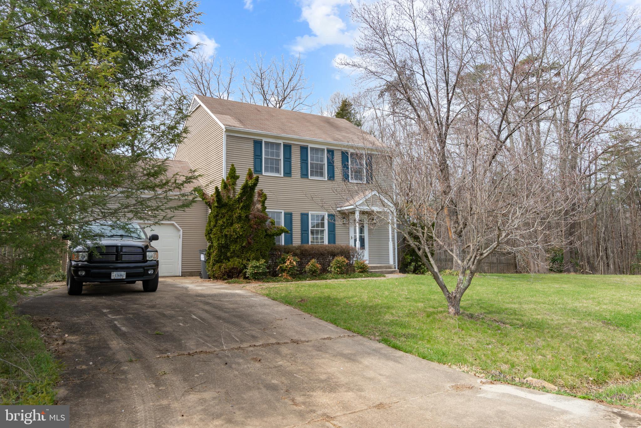 VISTA WOODS - Residential