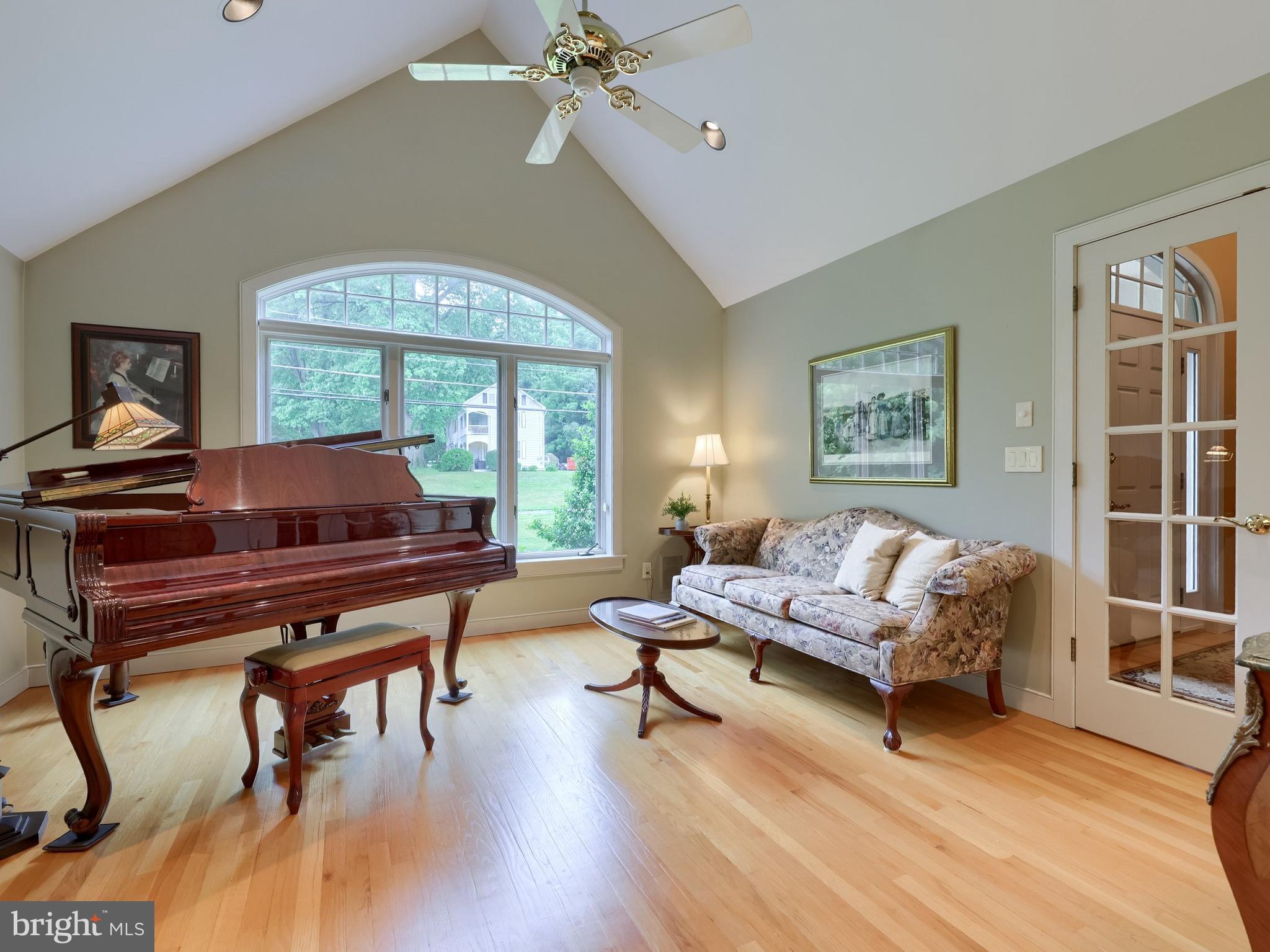 2813 SPRING VALLEY ROAD