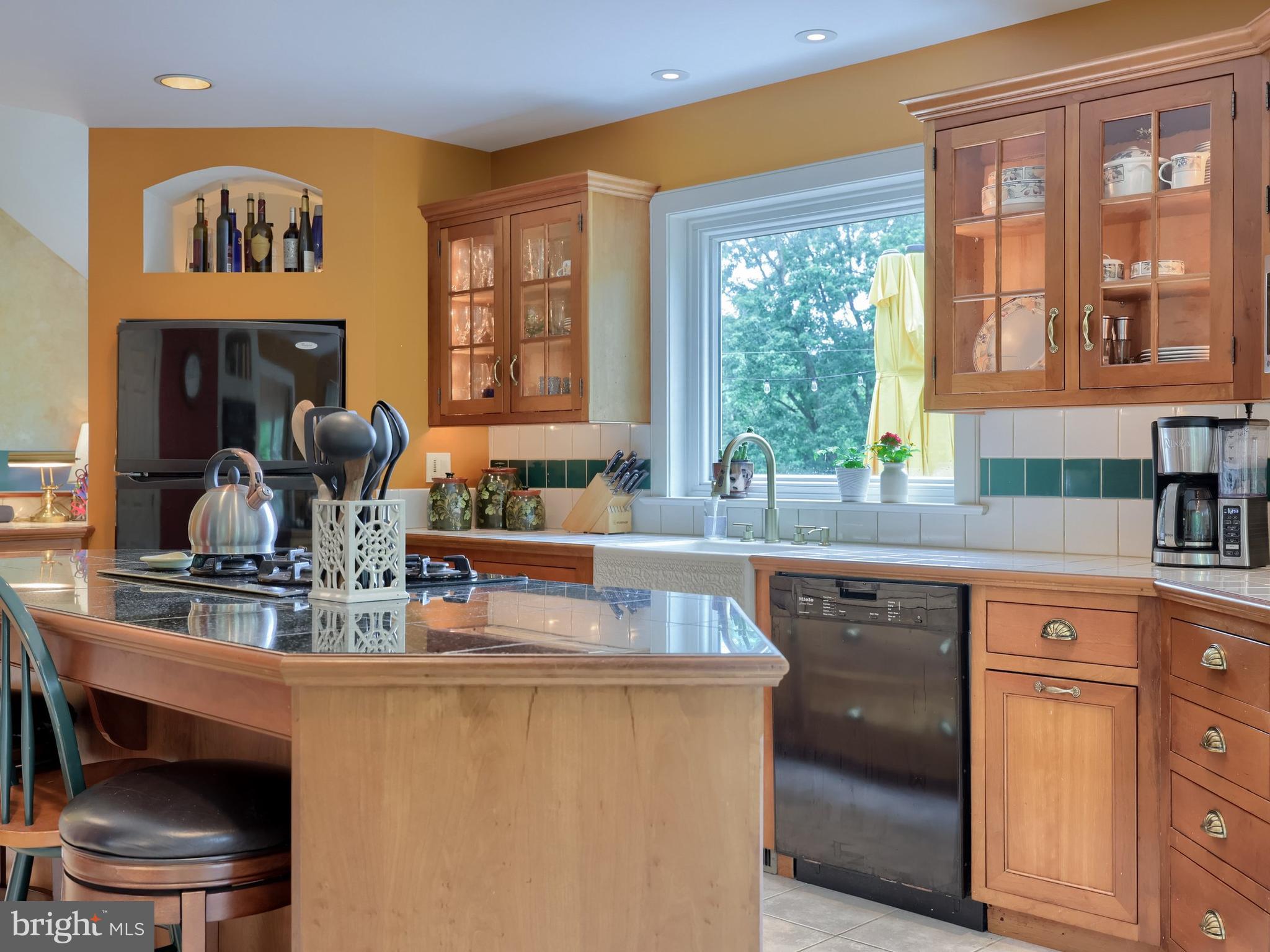 2813 SPRING VALLEY ROAD