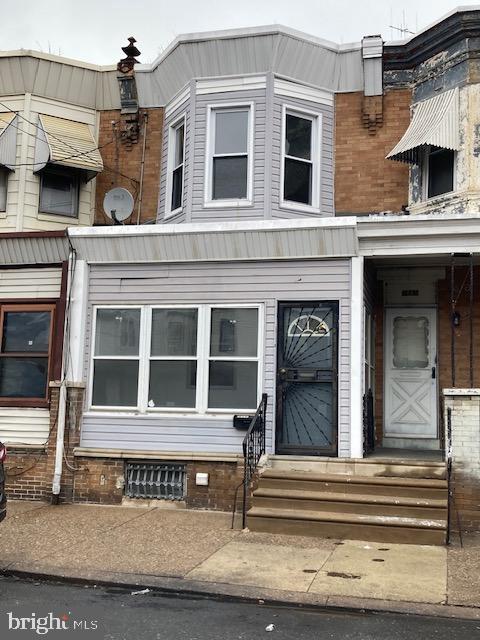 Nice renovated 3-bedrooms, 1 -bathroom house near Frankford Transportation Center. Enclosed front porch, living room, formal dining room, eat-in kitchen, and laundry room behind kitchen on first floor. Second floor has three large bedrooms and one hall bathroom. Full unfinished basement. Private fenced-in back yard. One block to the Transportation Center at Frankford. House is under monitoring by security system - connected to police.