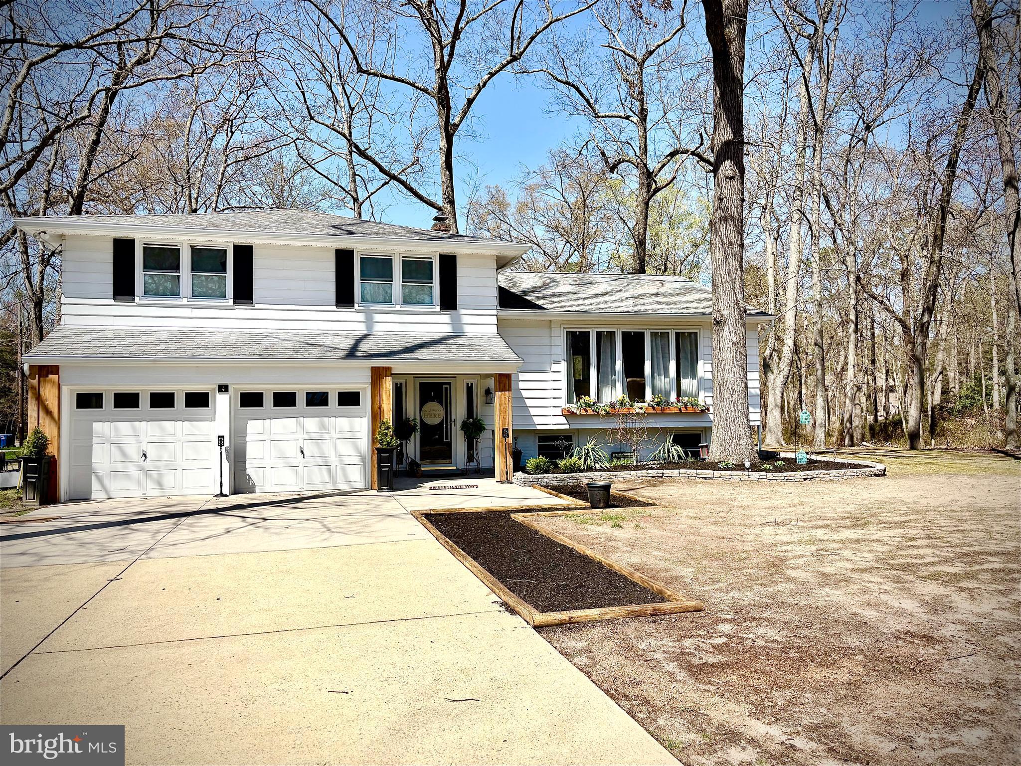 4 WHITE BIRCH TRAIL