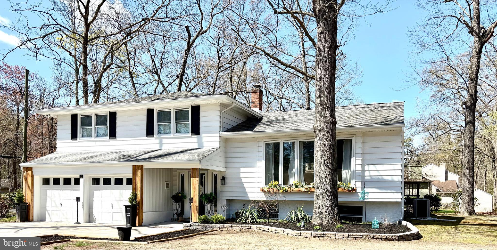 4 WHITE BIRCH TRAIL