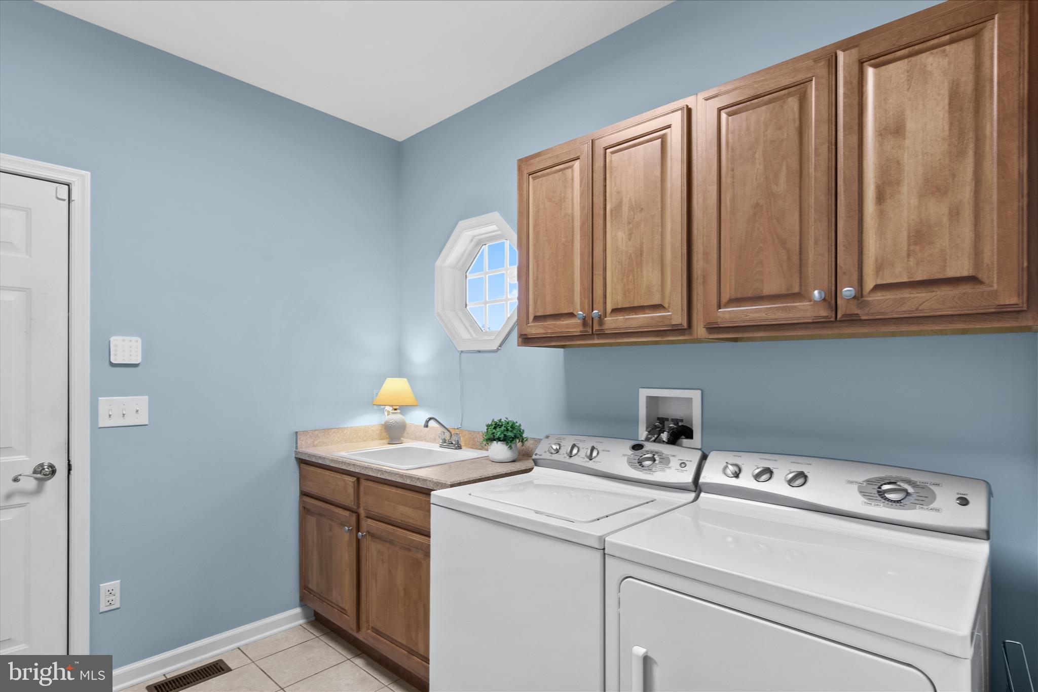 WYNDAM - Residential