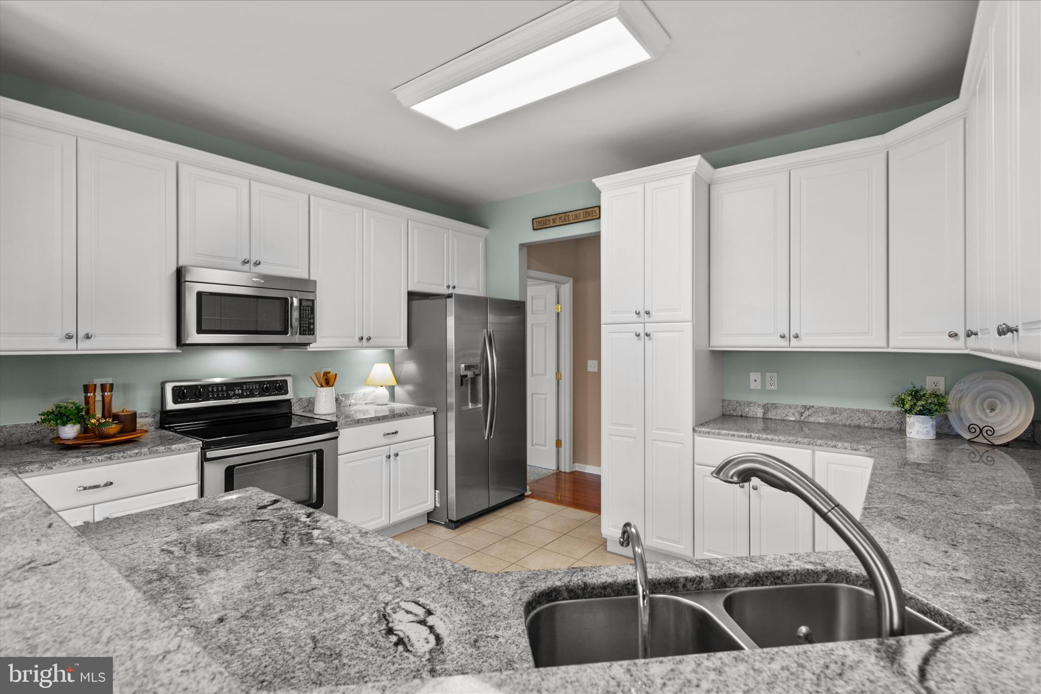 WYNDAM - Residential