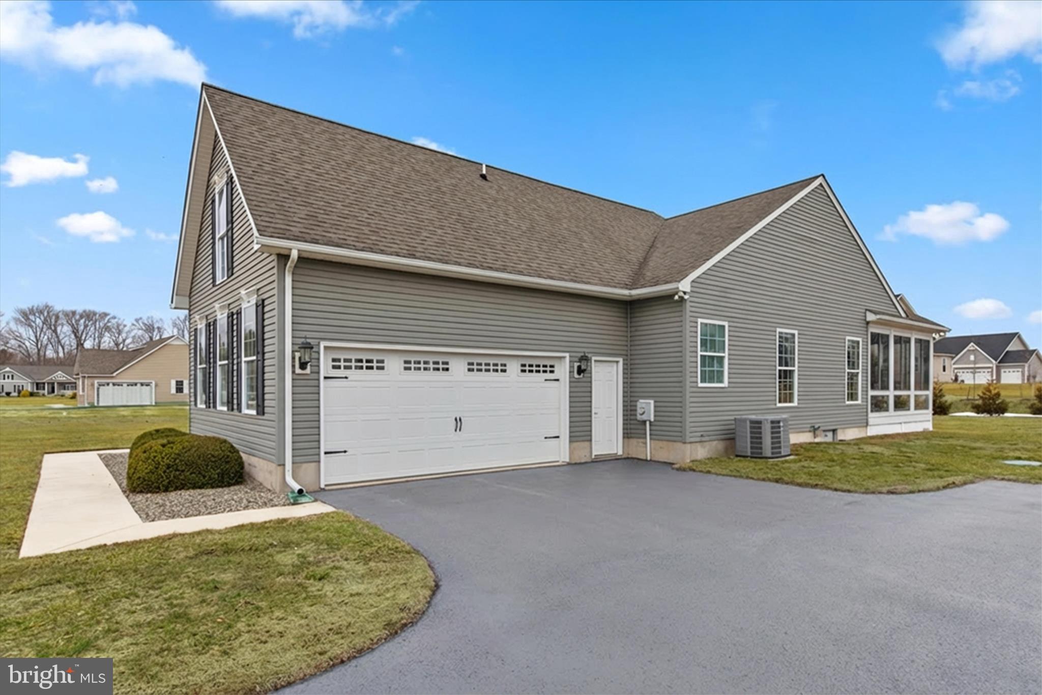 WYNDAM - Residential