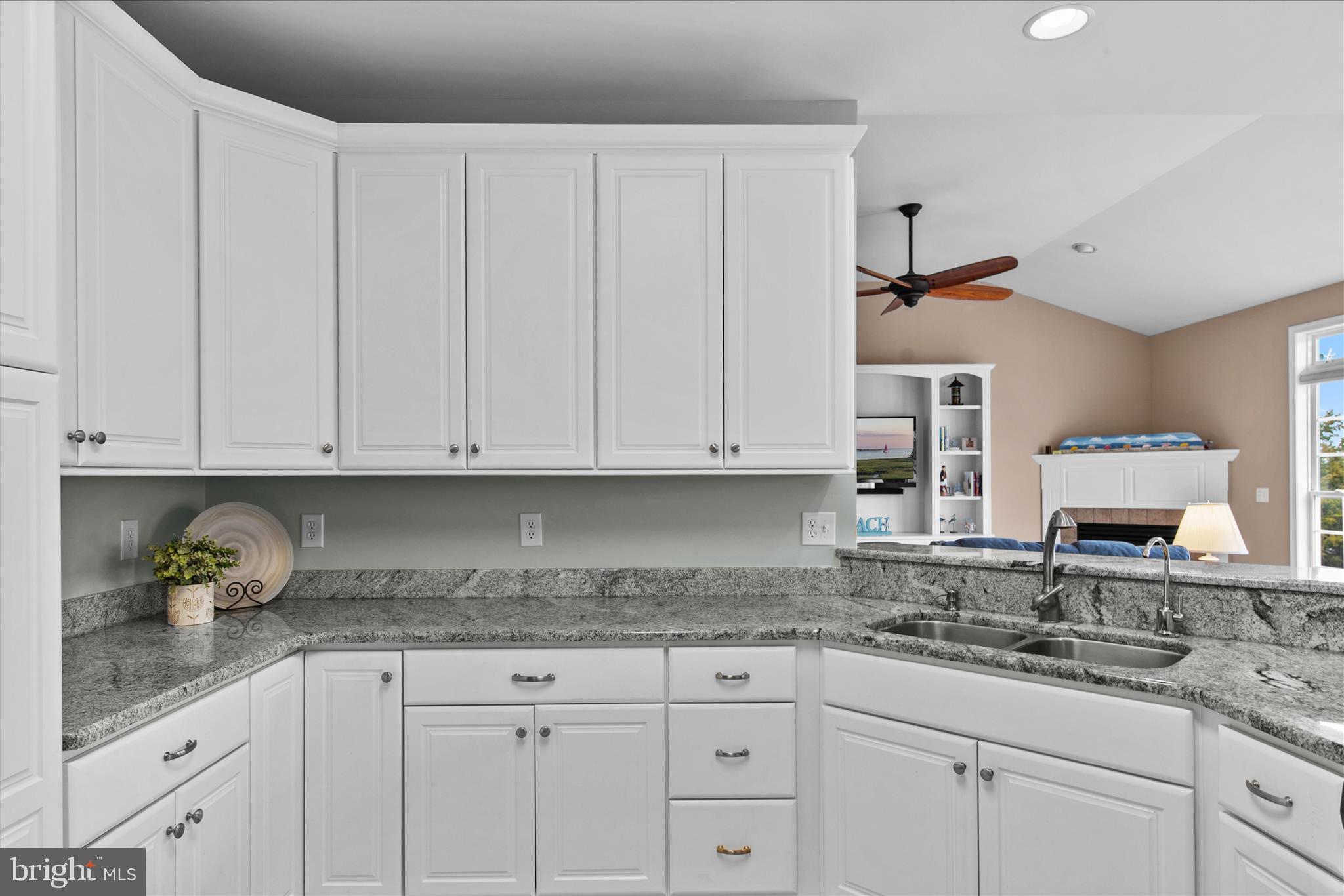 WYNDAM - Residential