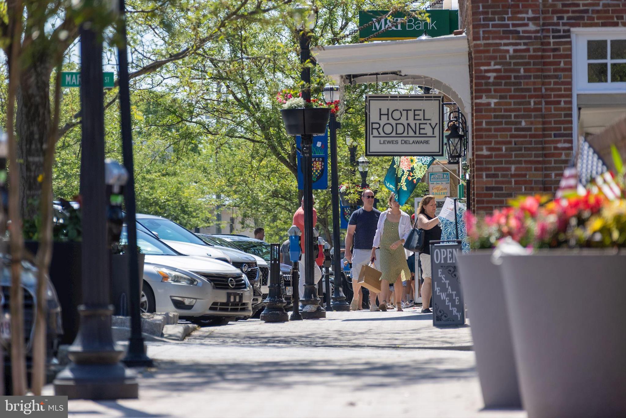 WYNDAM - Residential