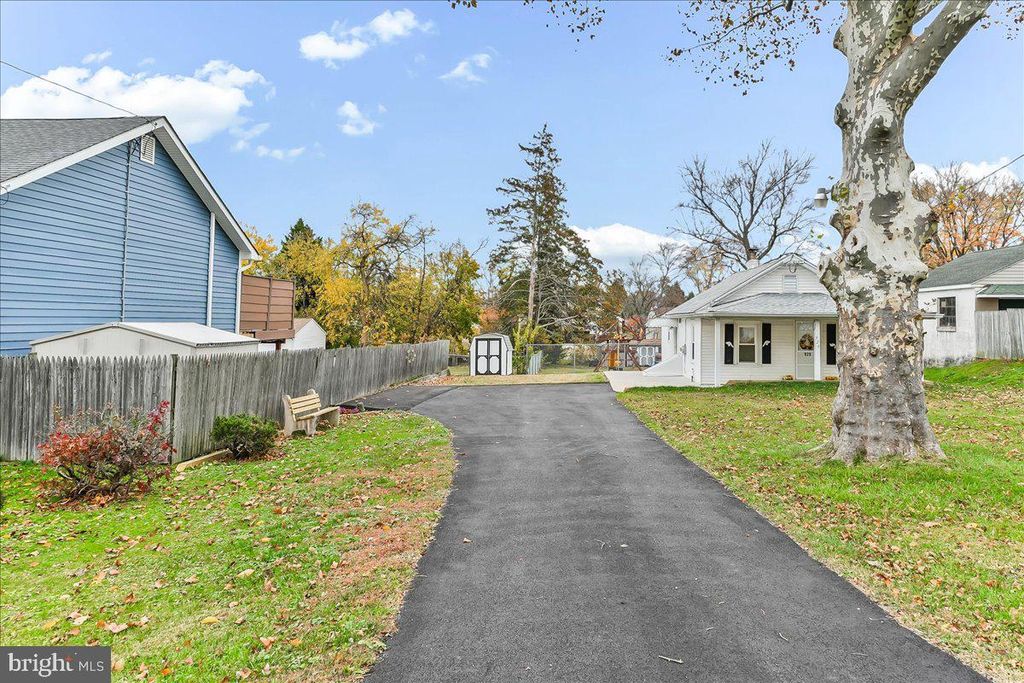 Photo of 929 Crystle Road, ASTON, PA 19014 (MLS # PADE2102802)