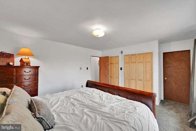 WOODLAND ACRES - Residential