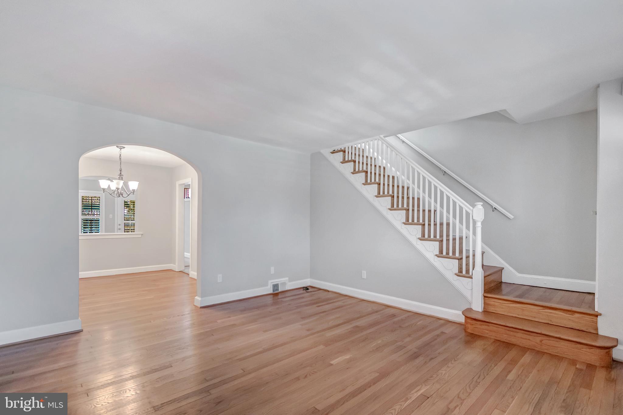 MT VERNON CONST CO - Residential Lease